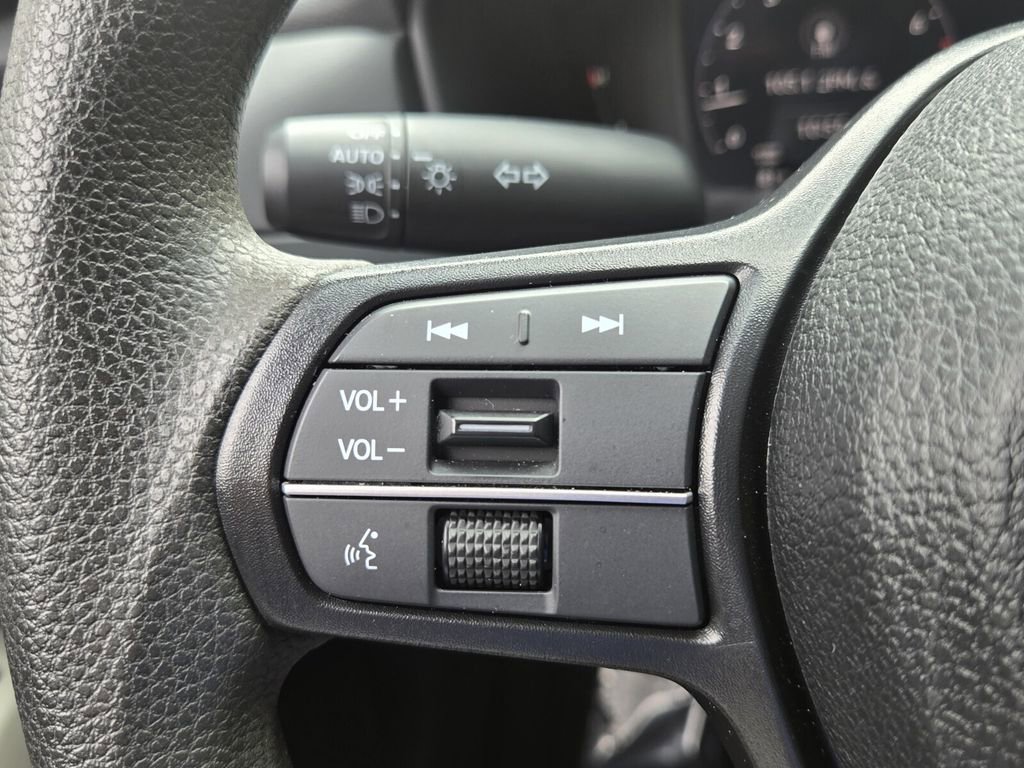 Used 2025 Honda Accord SE image 25