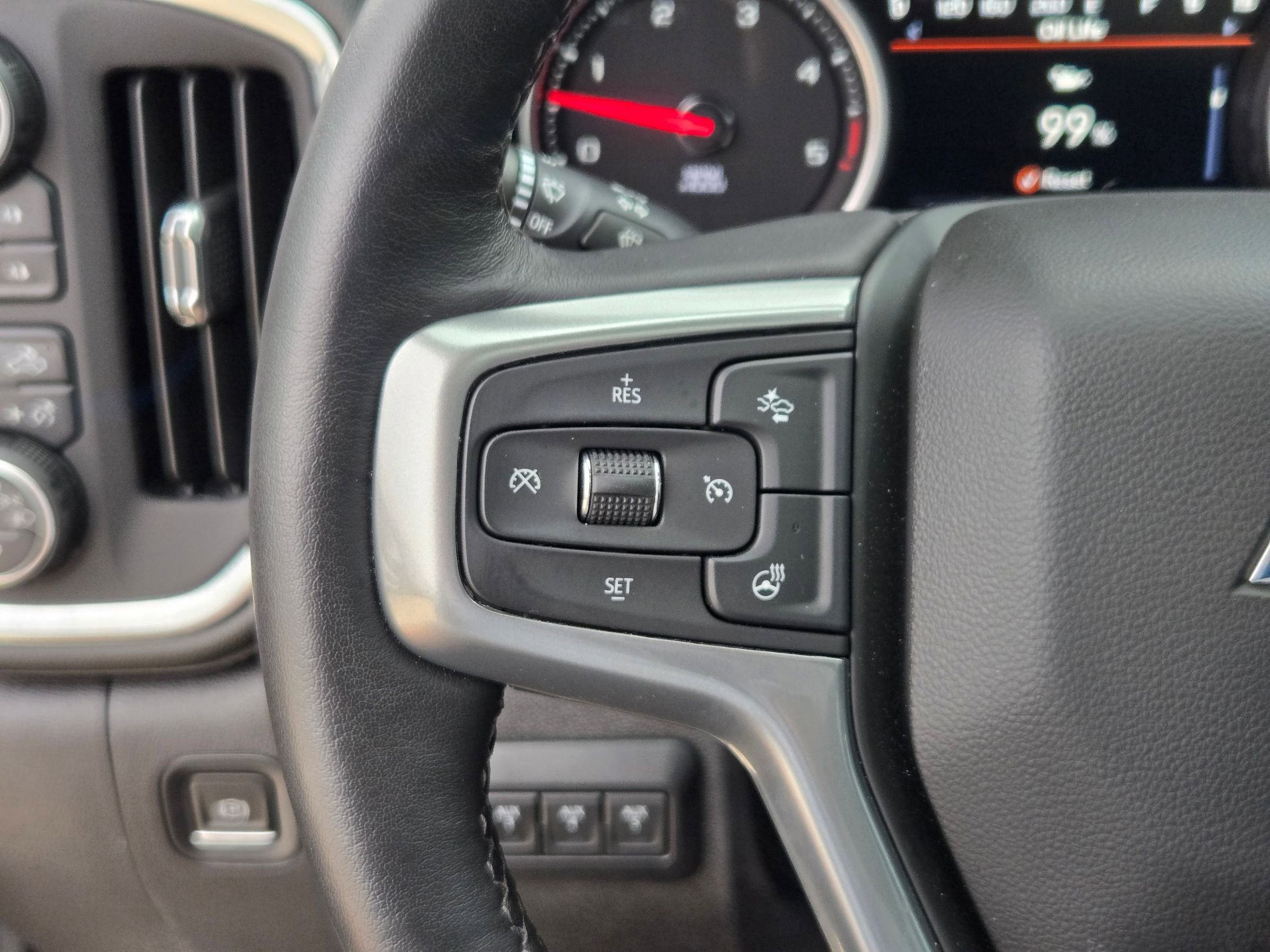 Certified 2022 Chevrolet Silverado 2500 LTZ w/ LTZ Plus Package image 23