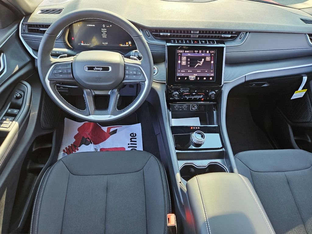 New 2025 Jeep Grand Cherokee L Laredo w/ Luxury Tech Group I image 8