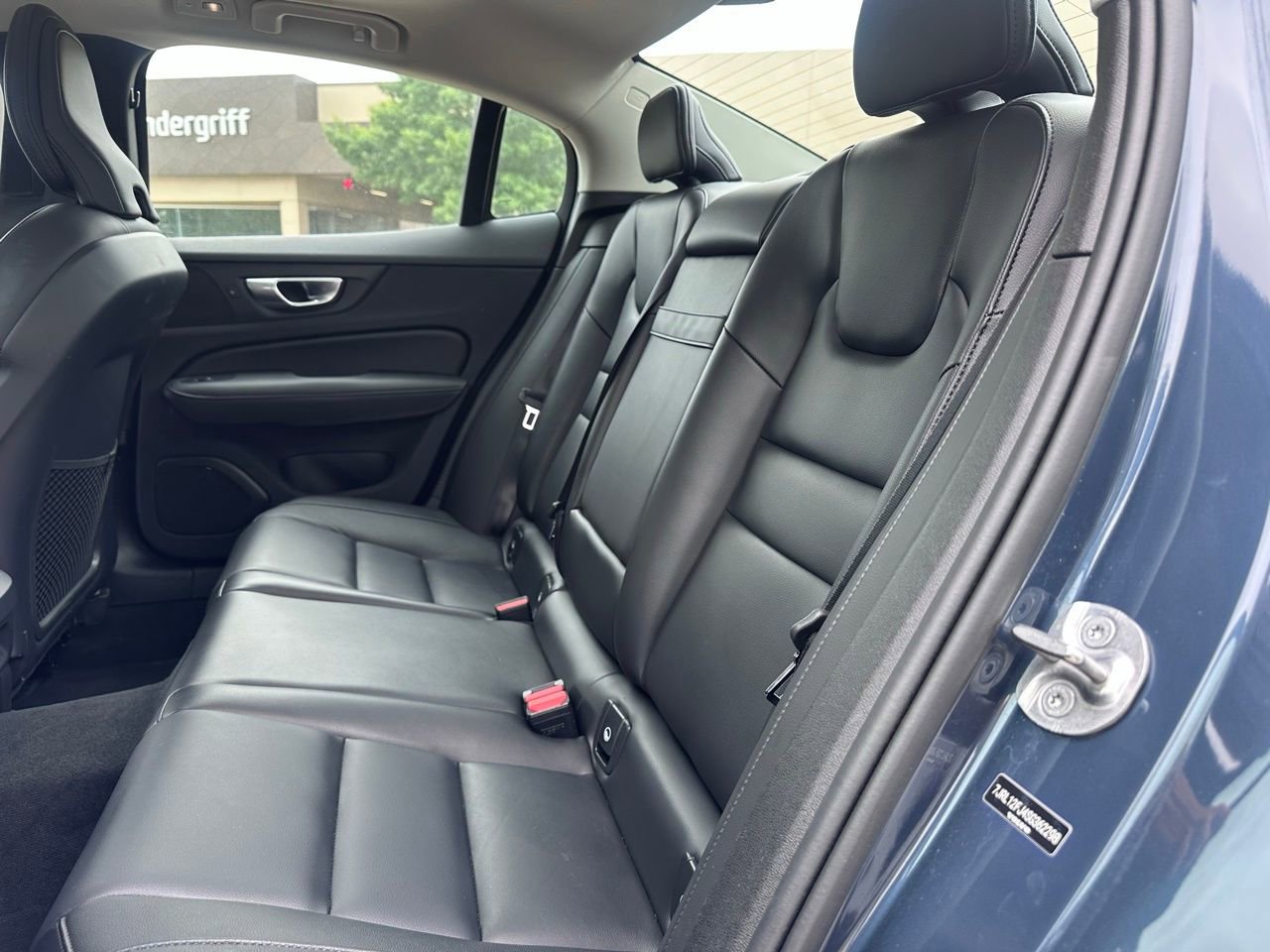 Used 2025 Volvo S60 B5 Core FWD image 17