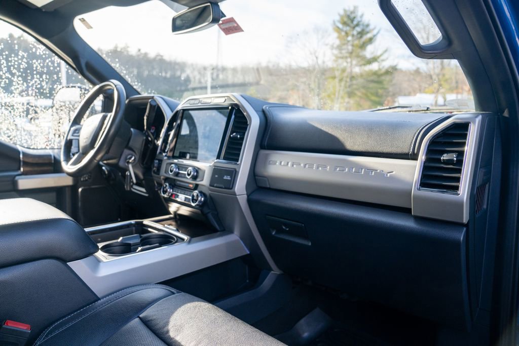 Used 2022 Ford F250 Lariat w/ Black Appearance Package image 12