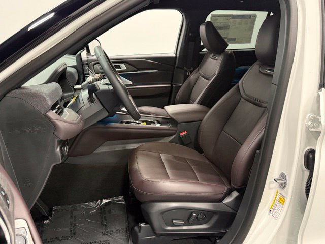 New 2027 Ford Explorer Platinum AWD/4WD image 10