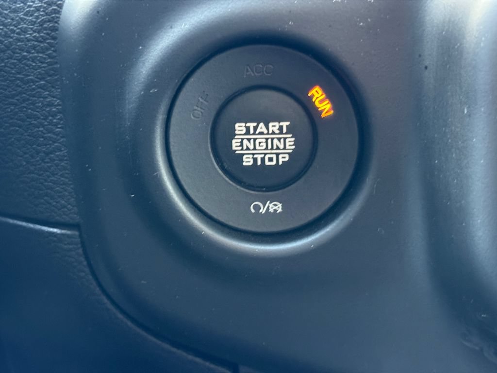 Used 2020 Jeep Wrangler Sport AWD/4WD image 26