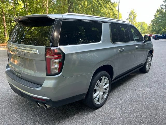 Used 2024 Chevrolet Suburban High Country AWD/4WD image 9