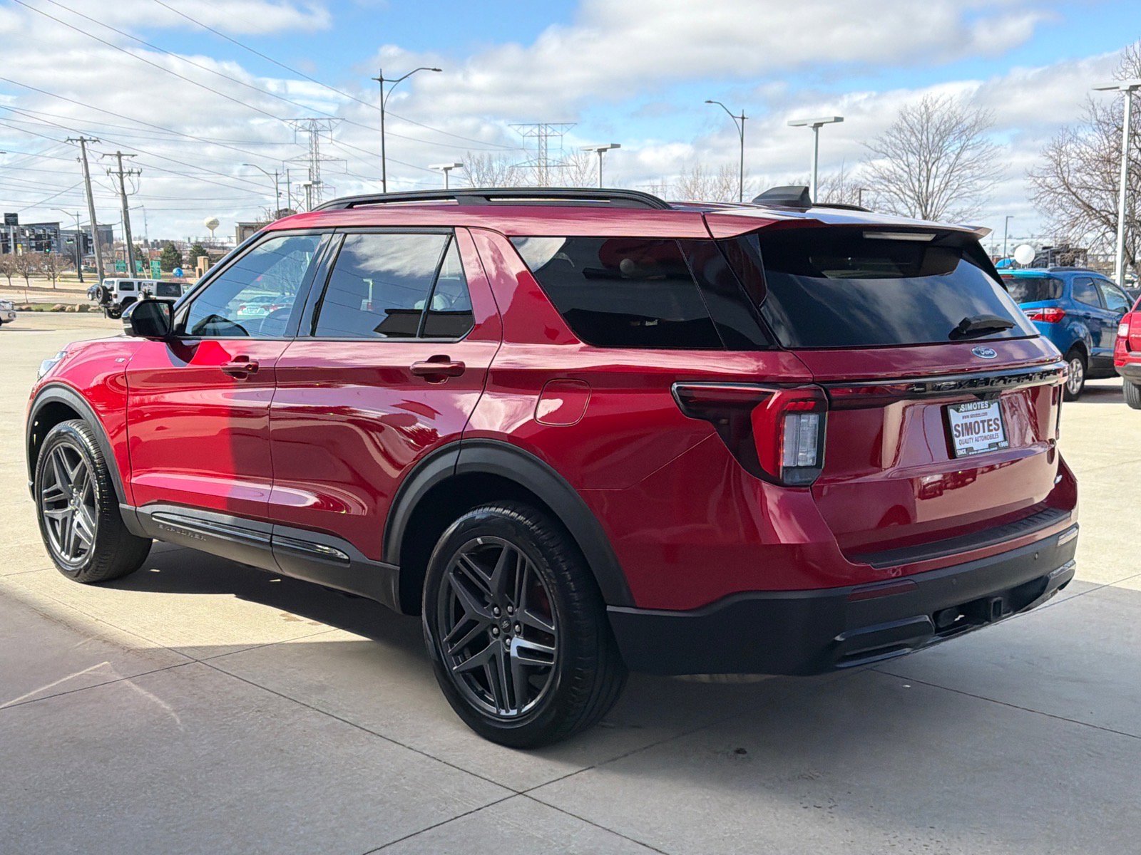 Used 2025 Ford Explorer ST-Line w/ ST-Line Street Pack image 5