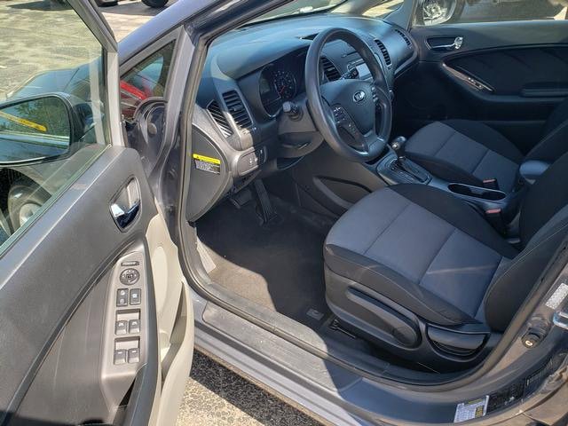 Used 2016 Kia Forte LX FWD image 9