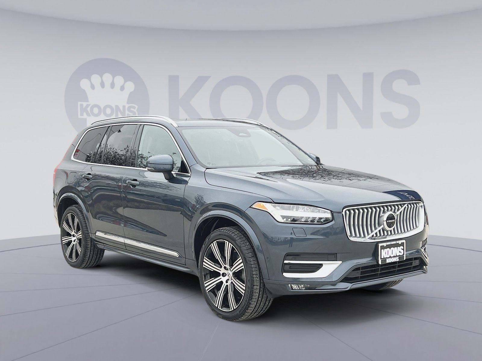 Used 2023 Volvo XC90 B6 Ultimate w/ Protection Package image 10