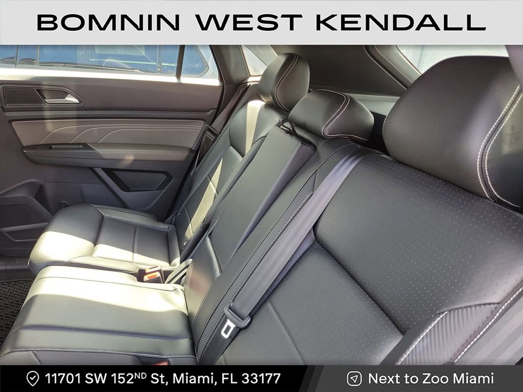 Used 2022 Volkswagen Atlas Cross Sport SEL R-Line image 13