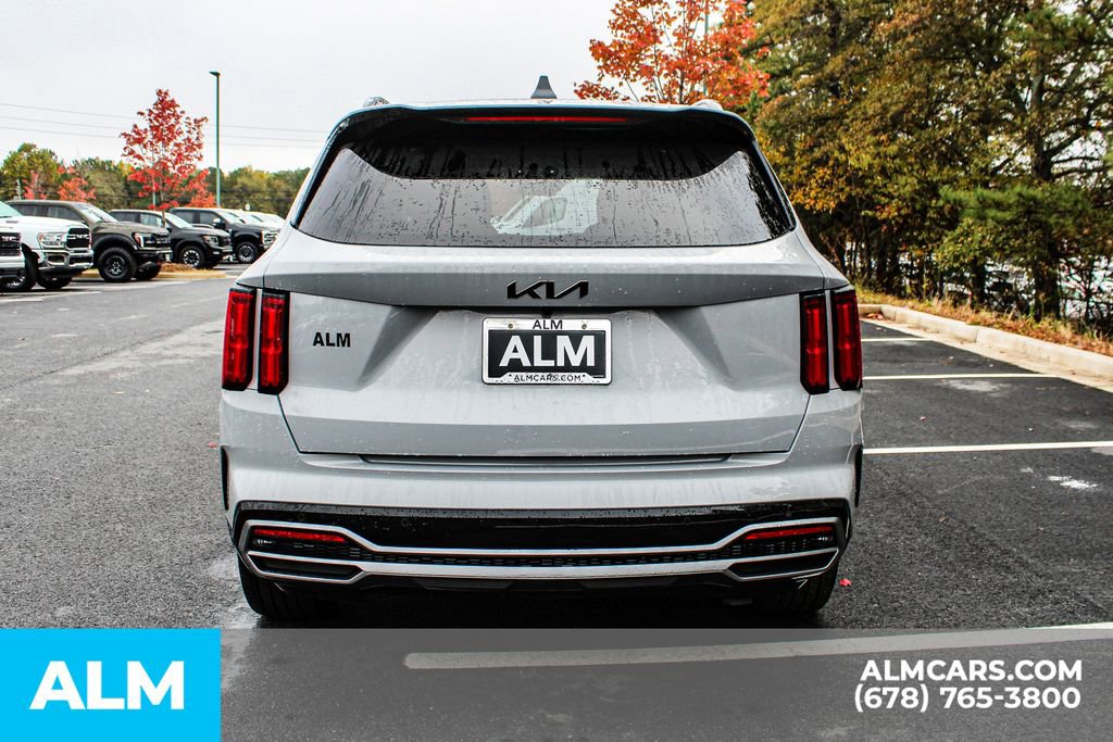 Used 2023 Kia Sorento SX image 11