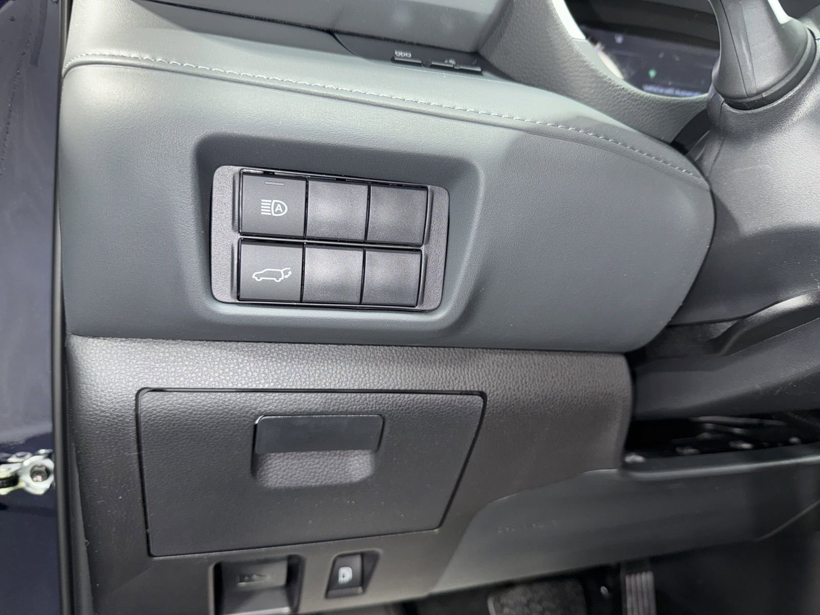 New 2026 Toyota Highlander XLE image 33