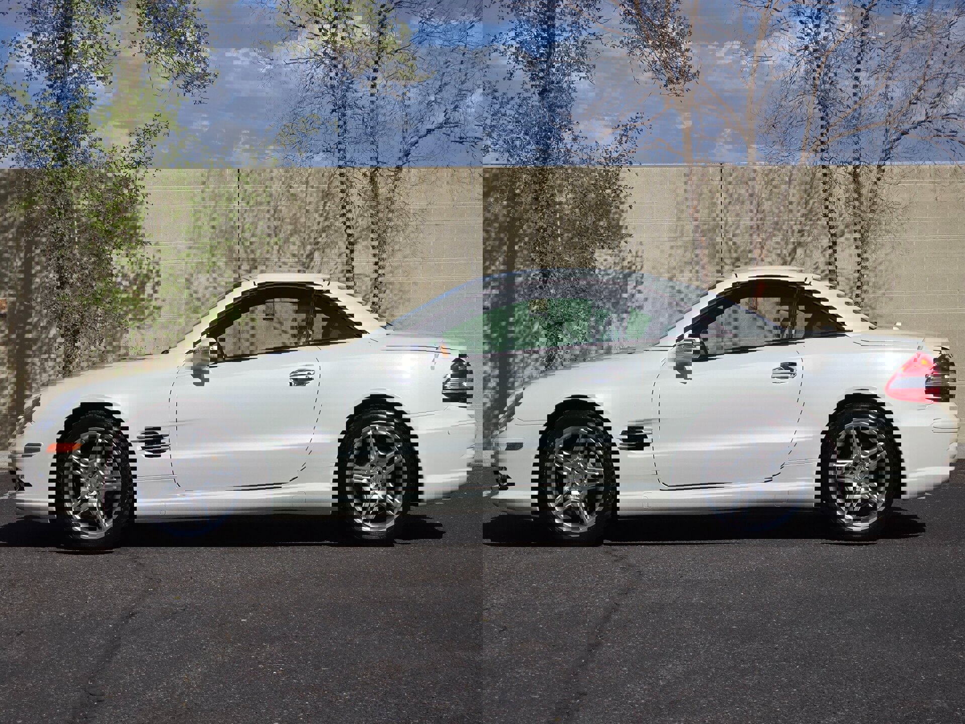 Used 2007 Mercedes-Benz SL 550 image 9