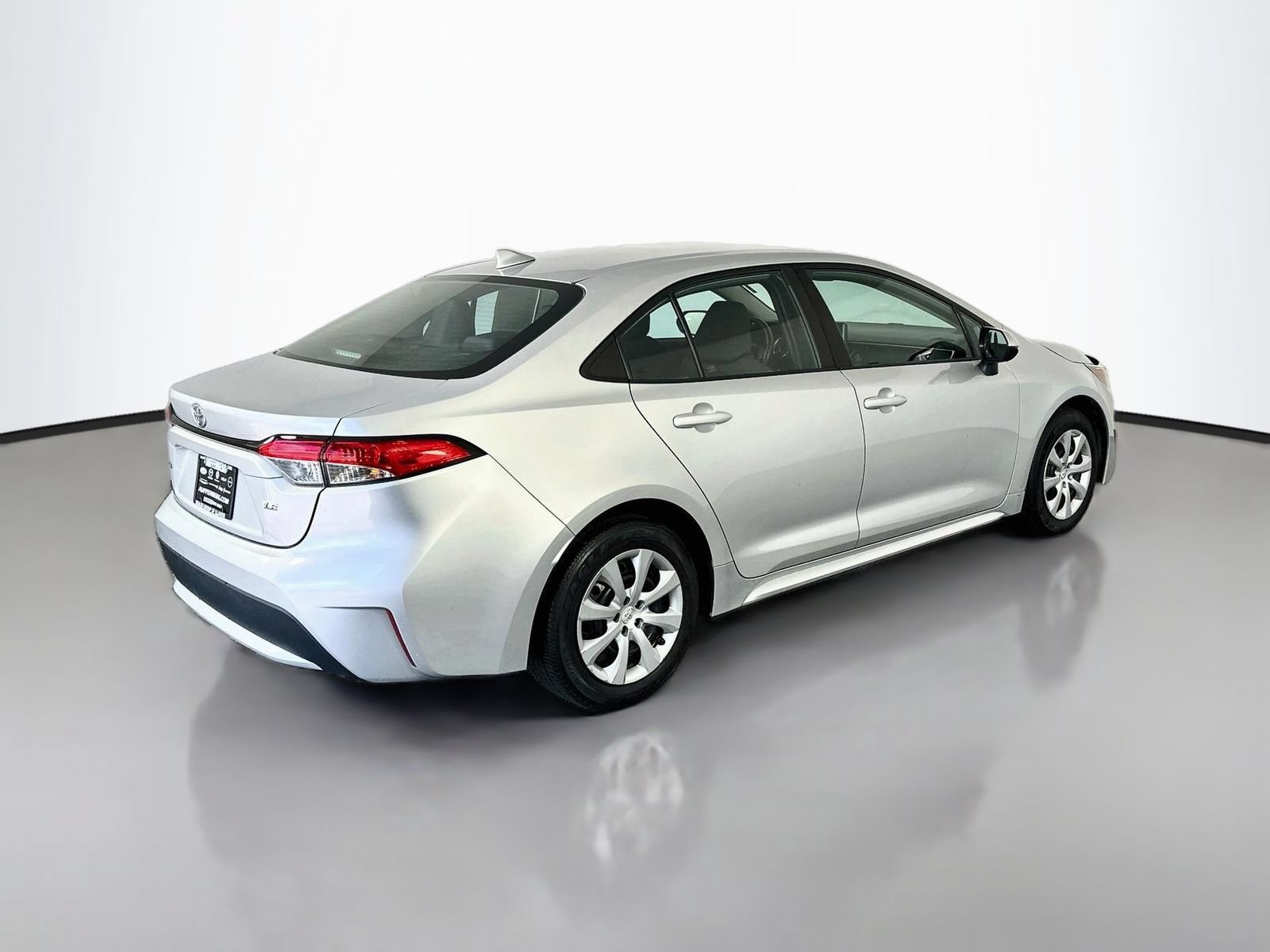 Used 2022 Toyota Corolla LE FWD image 7