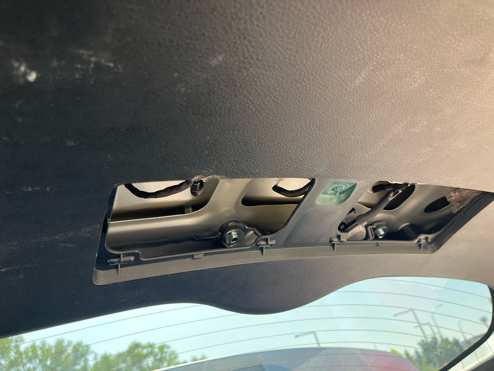 Used 2015 Toyota RAV4 XLE FWD image 6