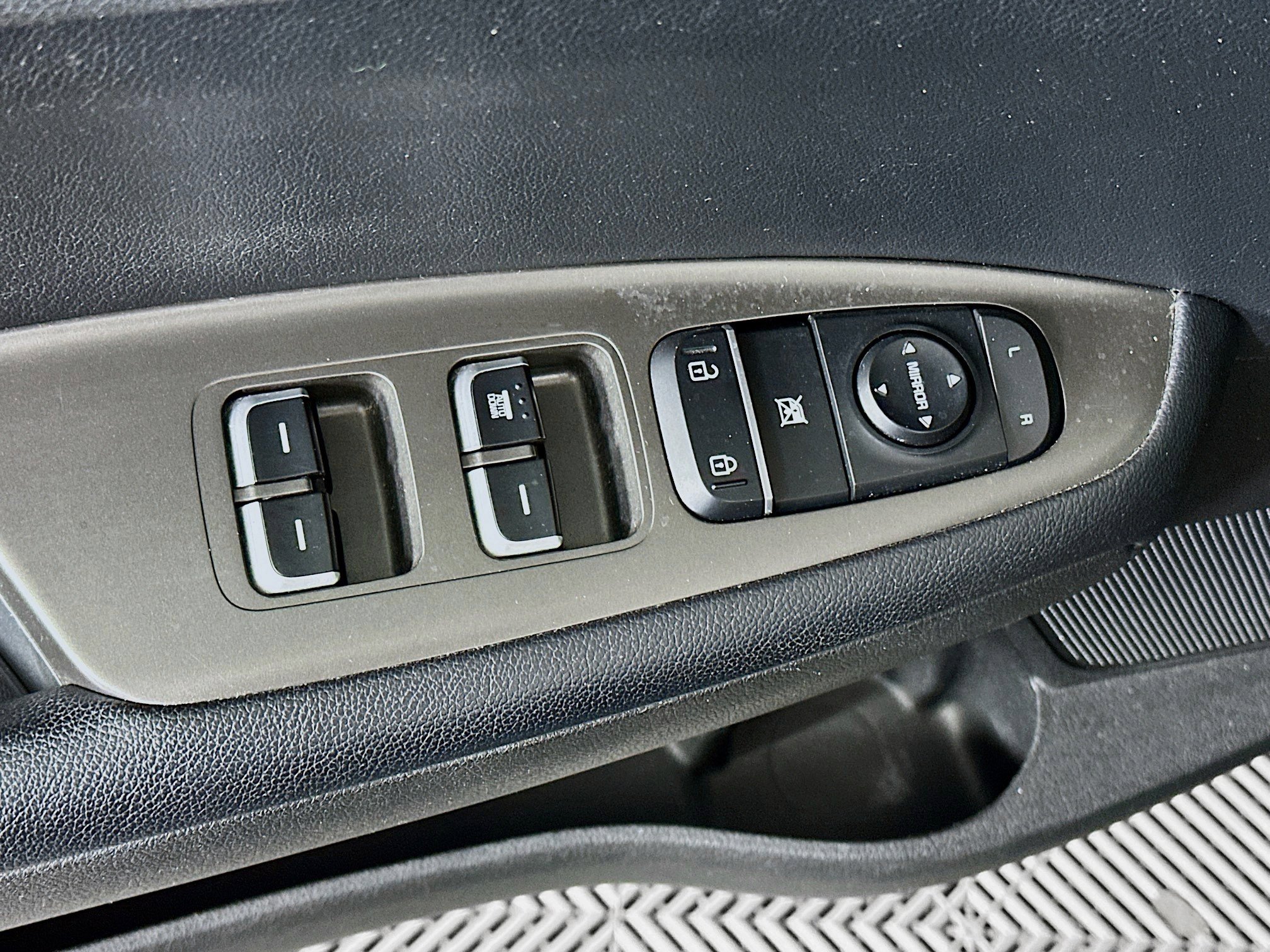 Used 2019 Kia Optima LX FWD image 15