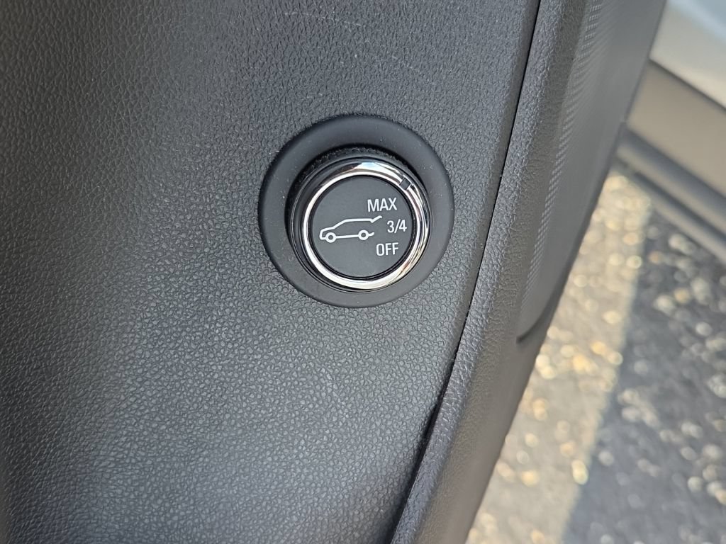 Used 2024 Chevrolet Blazer LT w/ Convenience Package FWD image 39