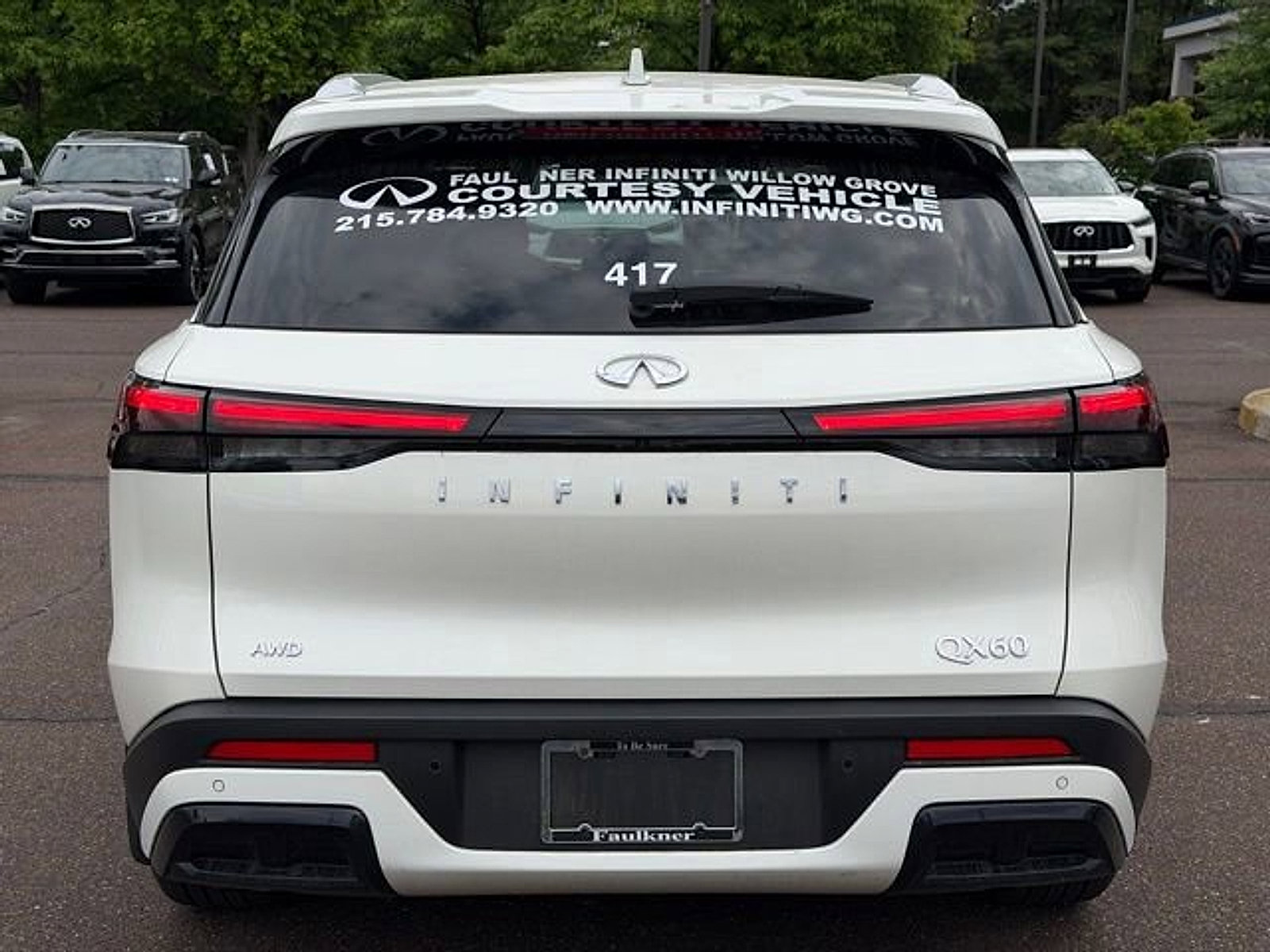 Certified 2025 INFINITI QX60 Luxe AWD/4WD image 3