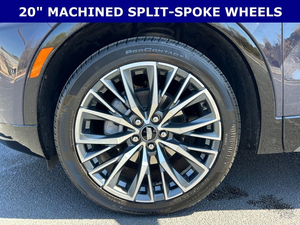 Used 2024 Cadillac XT4 Sport w/ Cold Weather Package image 8