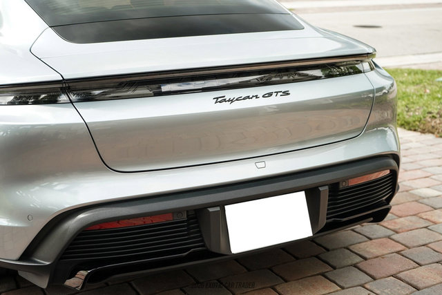 Used 2024 Porsche Taycan GTS image 78