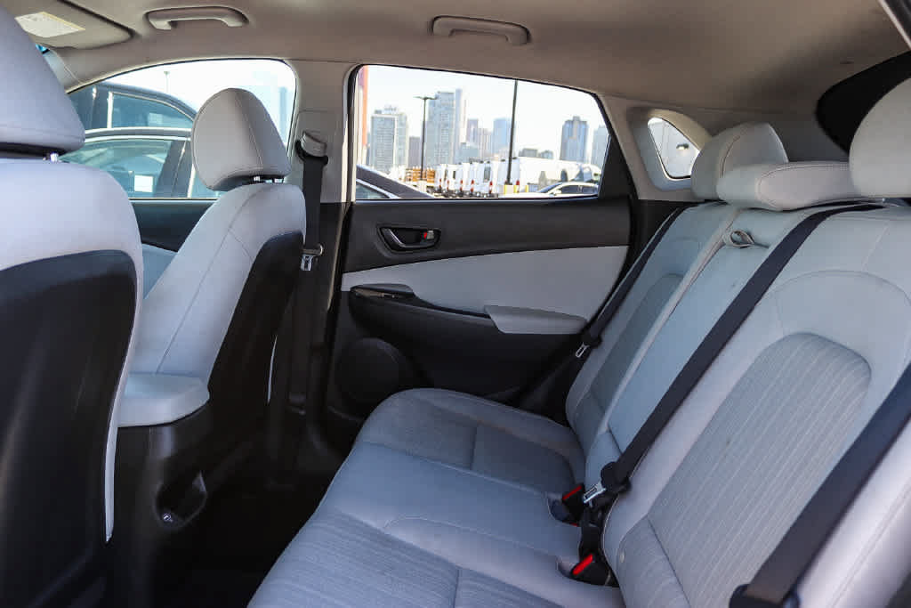 Used 2023 Hyundai Kona SEL AWD/4WD image 18