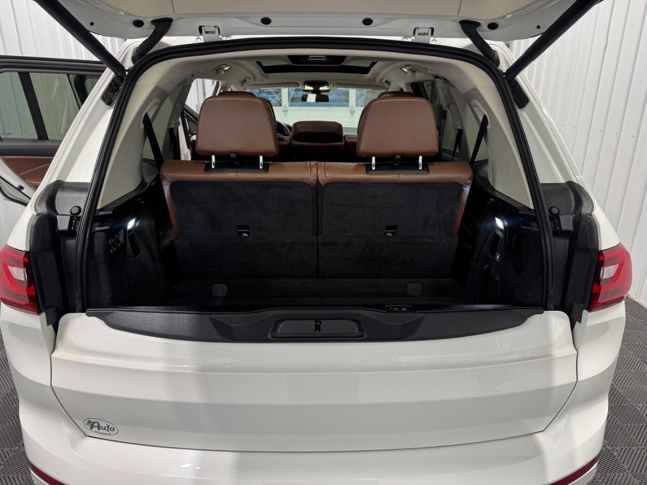 Used 2021 BMW X7 xDrive40i w/ Premium Package image 21