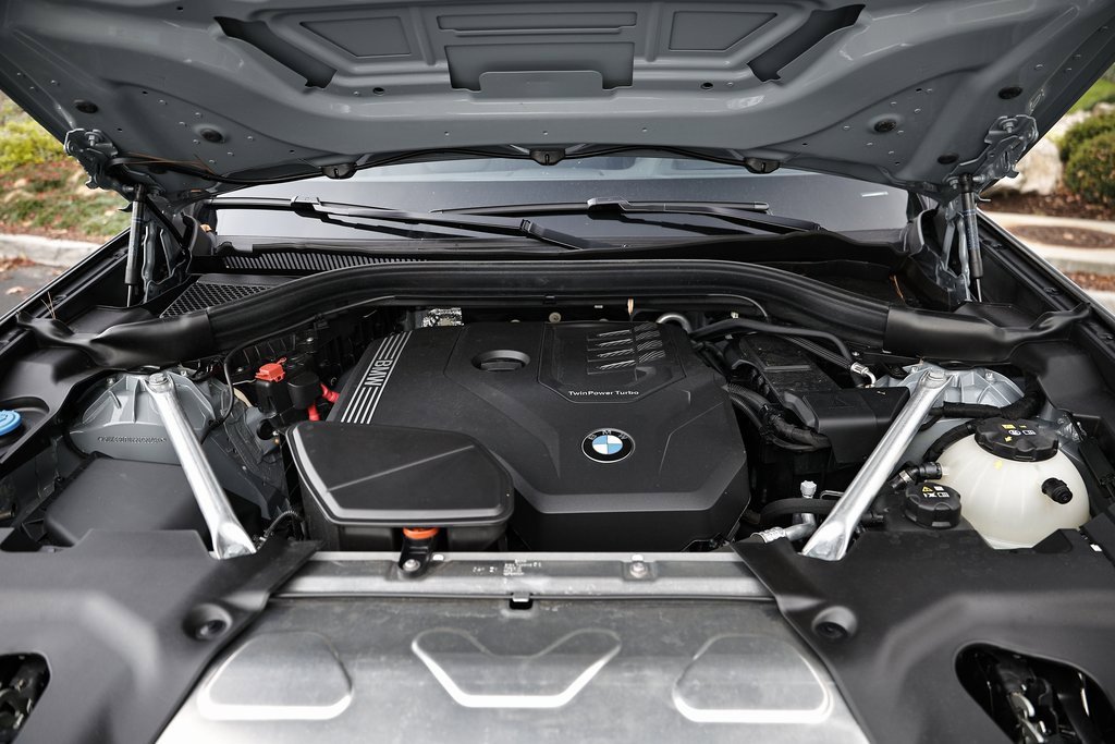 Used 2025 BMW X4 xDrive30i w/ Premium Package image 31
