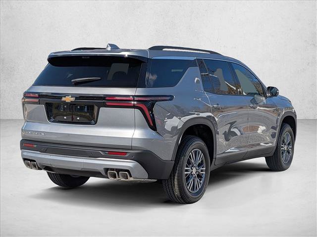 New 2026 Chevrolet Traverse LT w/ Driver Confidence Package AWD/4WD image 2