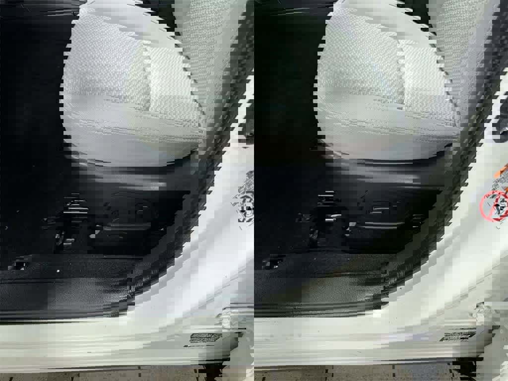 Used 2017 Subaru Forester 2.5i Premium image 23