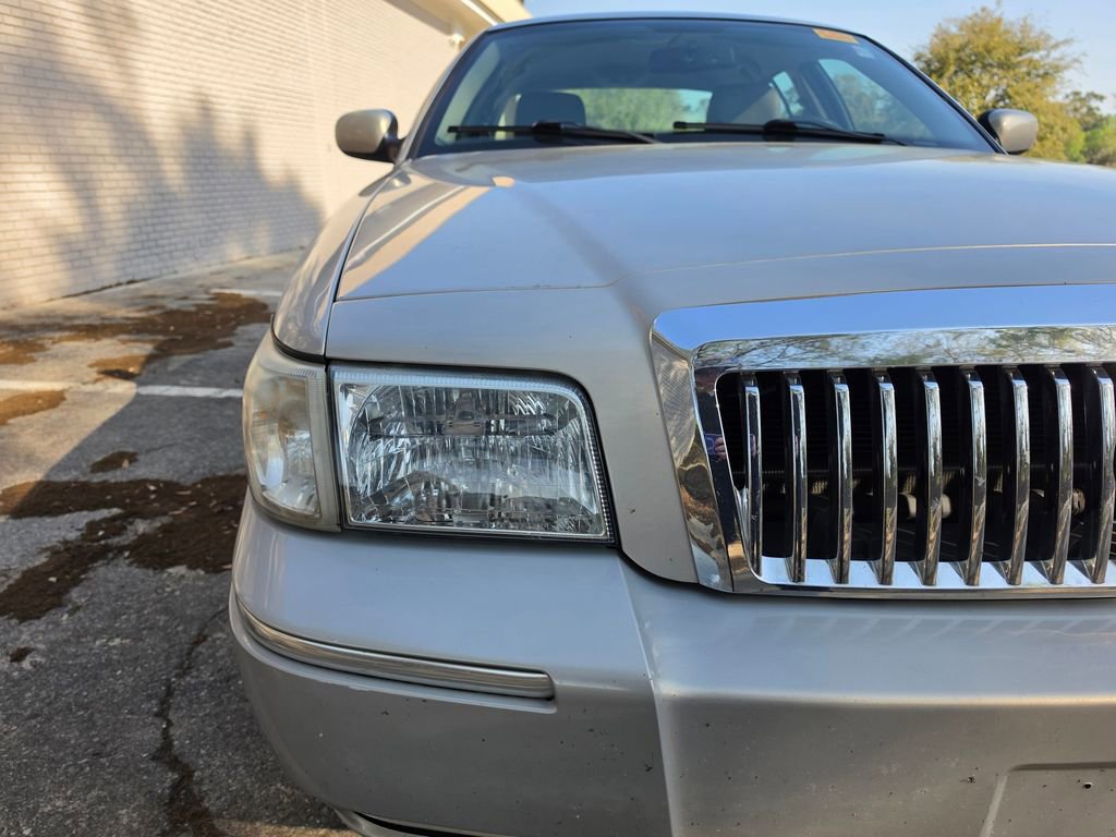 Used 2011 Mercury Grand Marquis LS image 12