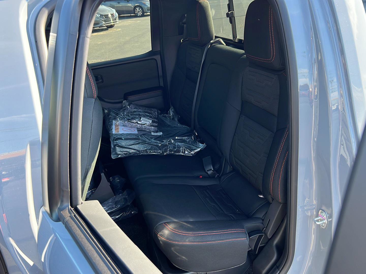 New 2026 Nissan Frontier PRO-4X w/ Pro-4x Convenience Package image 16