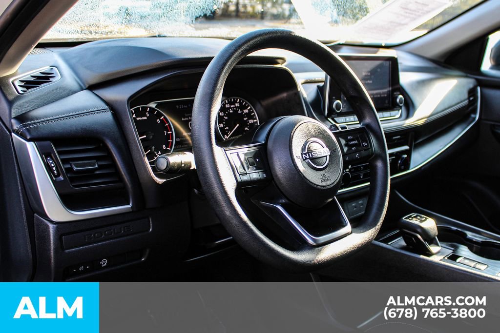 Used 2024 Nissan Rogue S image 32