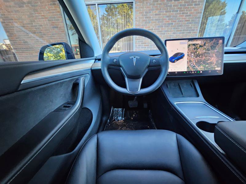 Used 2023 Tesla Model Y Long Range AWD/4WD image 4