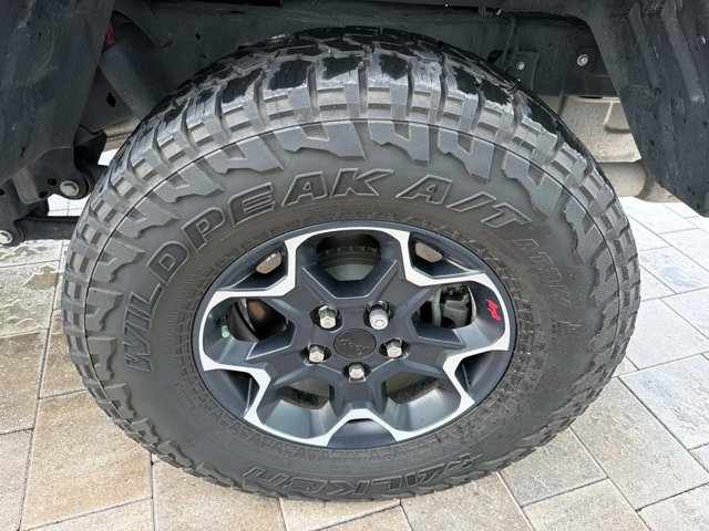 Used 2023 Jeep Gladiator Rubicon w/ LED Lighting Group AWD/4WD image 33