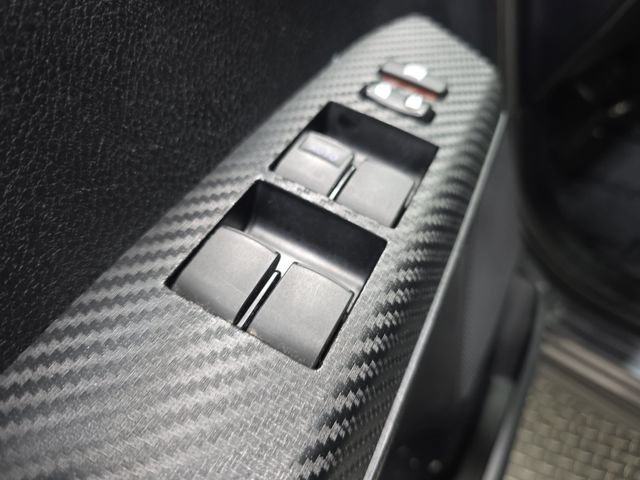 Used 2015 Toyota RAV4 XLE AWD/4WD image 26