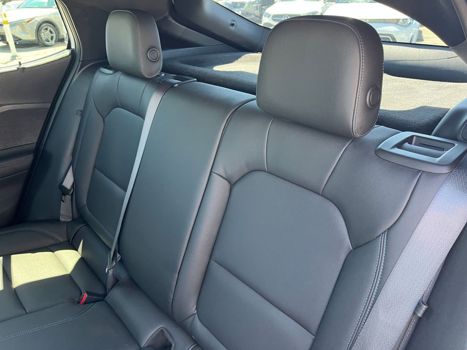 Used 2025 Buick Envista Sport Touring FWD image 38
