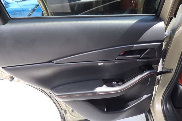 Used 2025 MAZDA CX-30 Carbon image 25