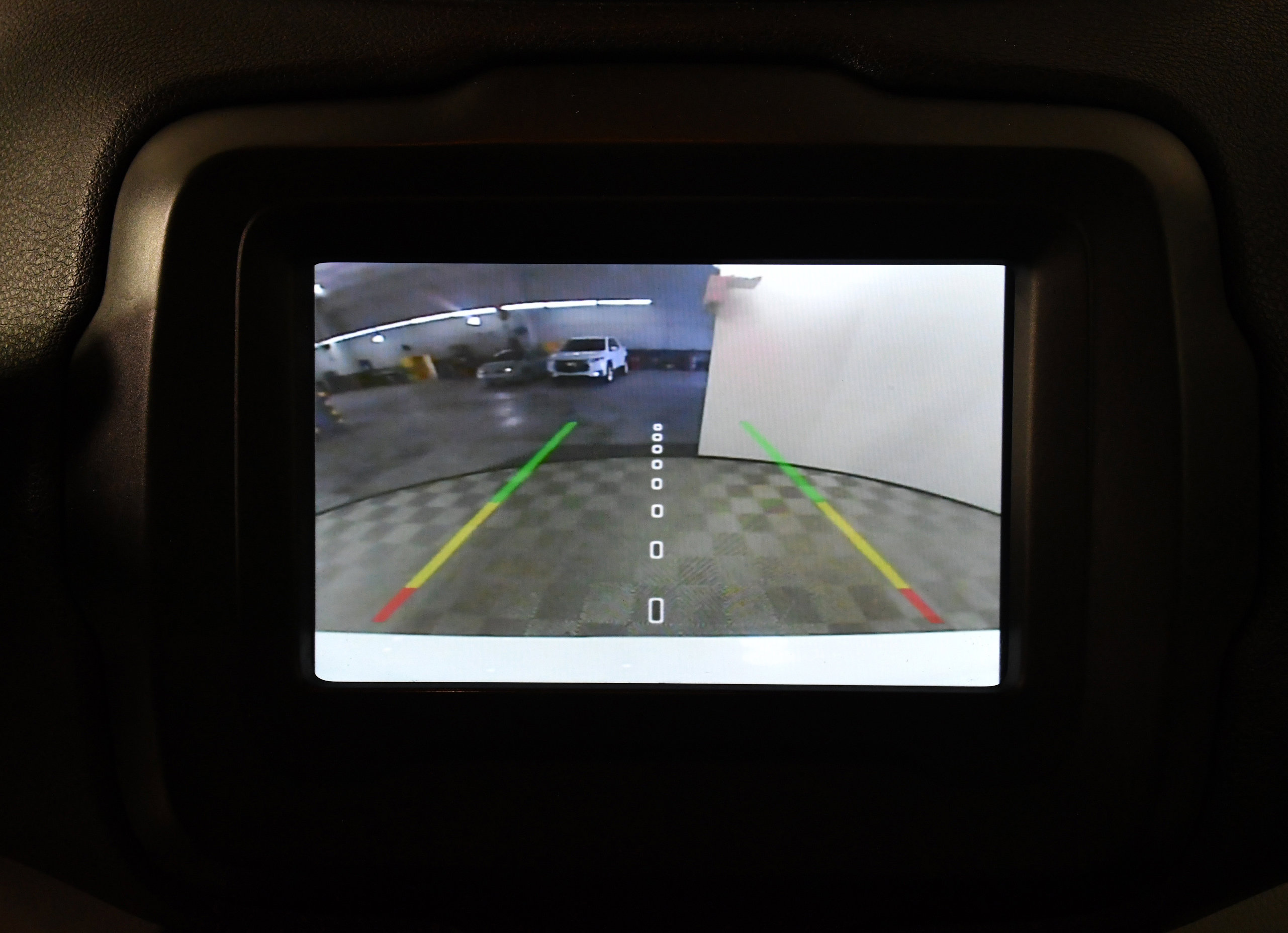 Used 2020 Jeep Renegade Limited image 17