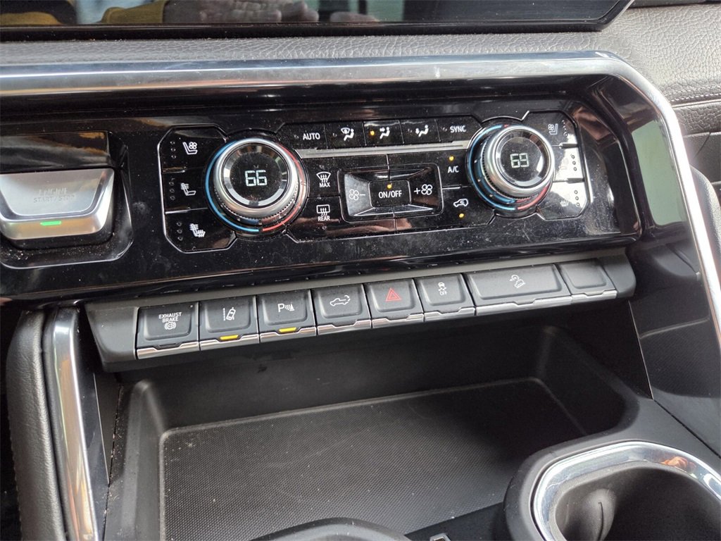 Used 2024 GMC Sierra 2500 Denali w/ Denali Reserve Package image 28