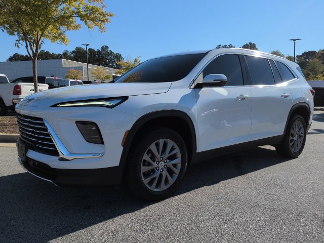 Used 2025 Buick Enclave Preferred FWD image 7
