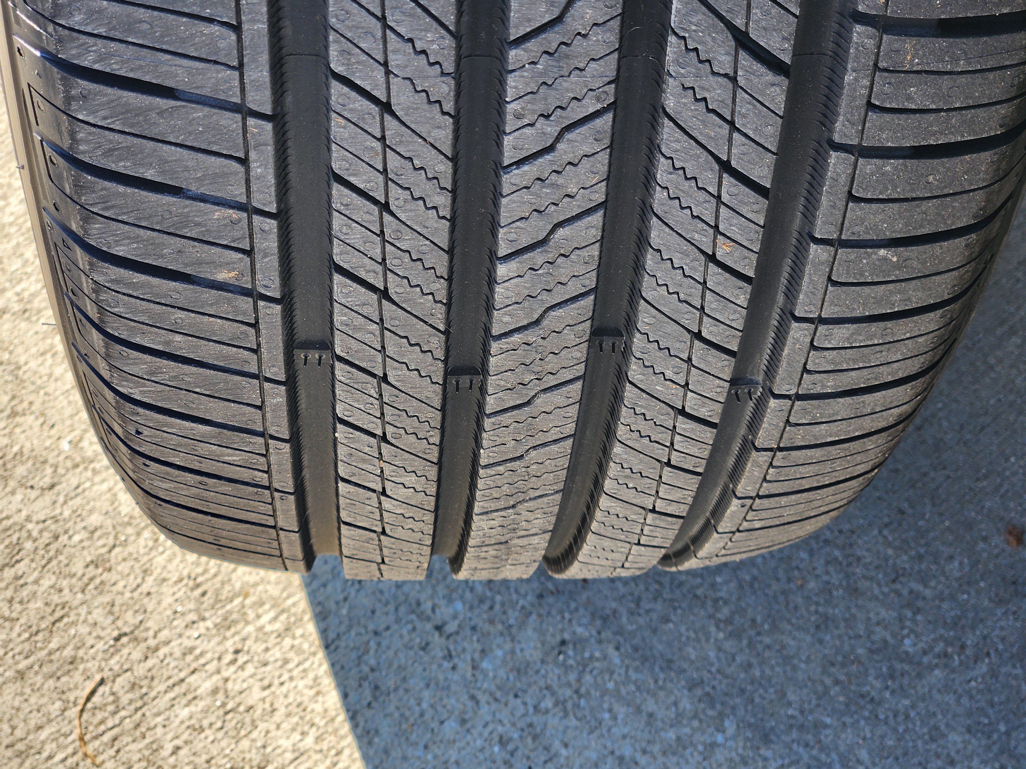 Used 2021 Honda Pilot Touring image 14