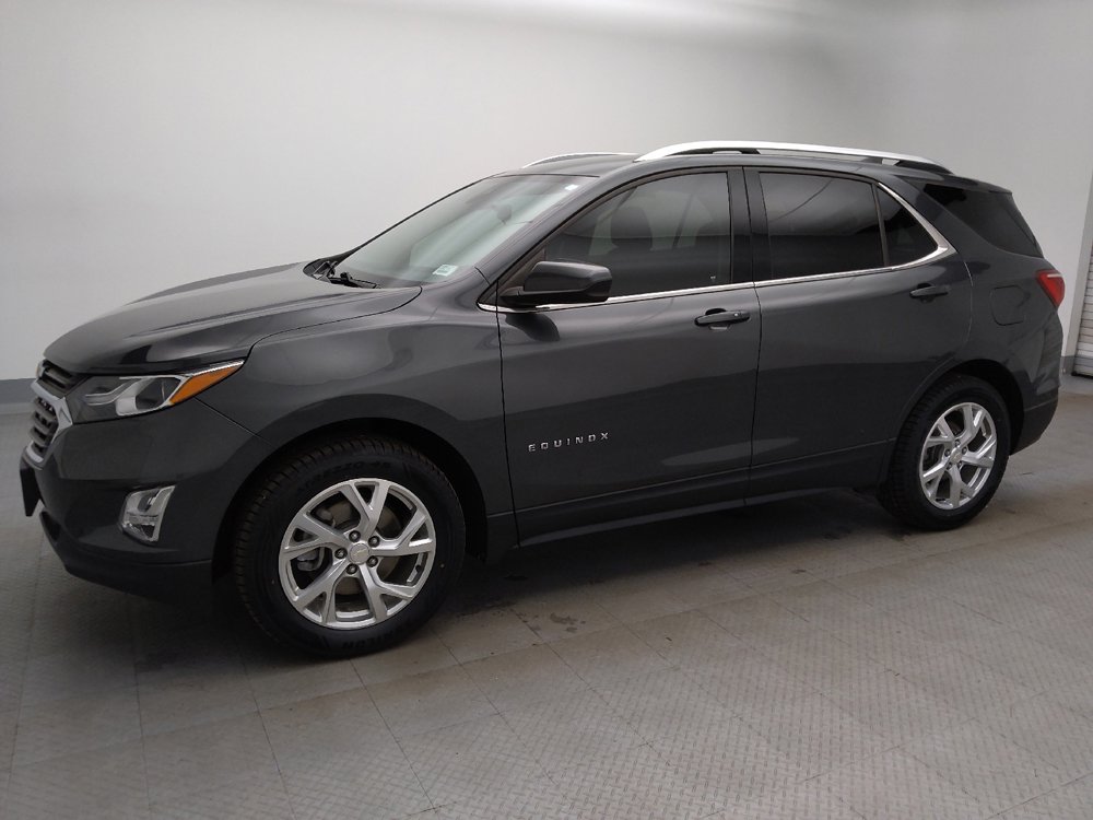 Used 2020 Chevrolet Equinox LT FWD image 2