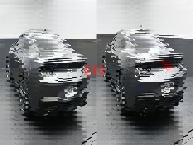 Used 2024 Ford Mustang Premium image 11