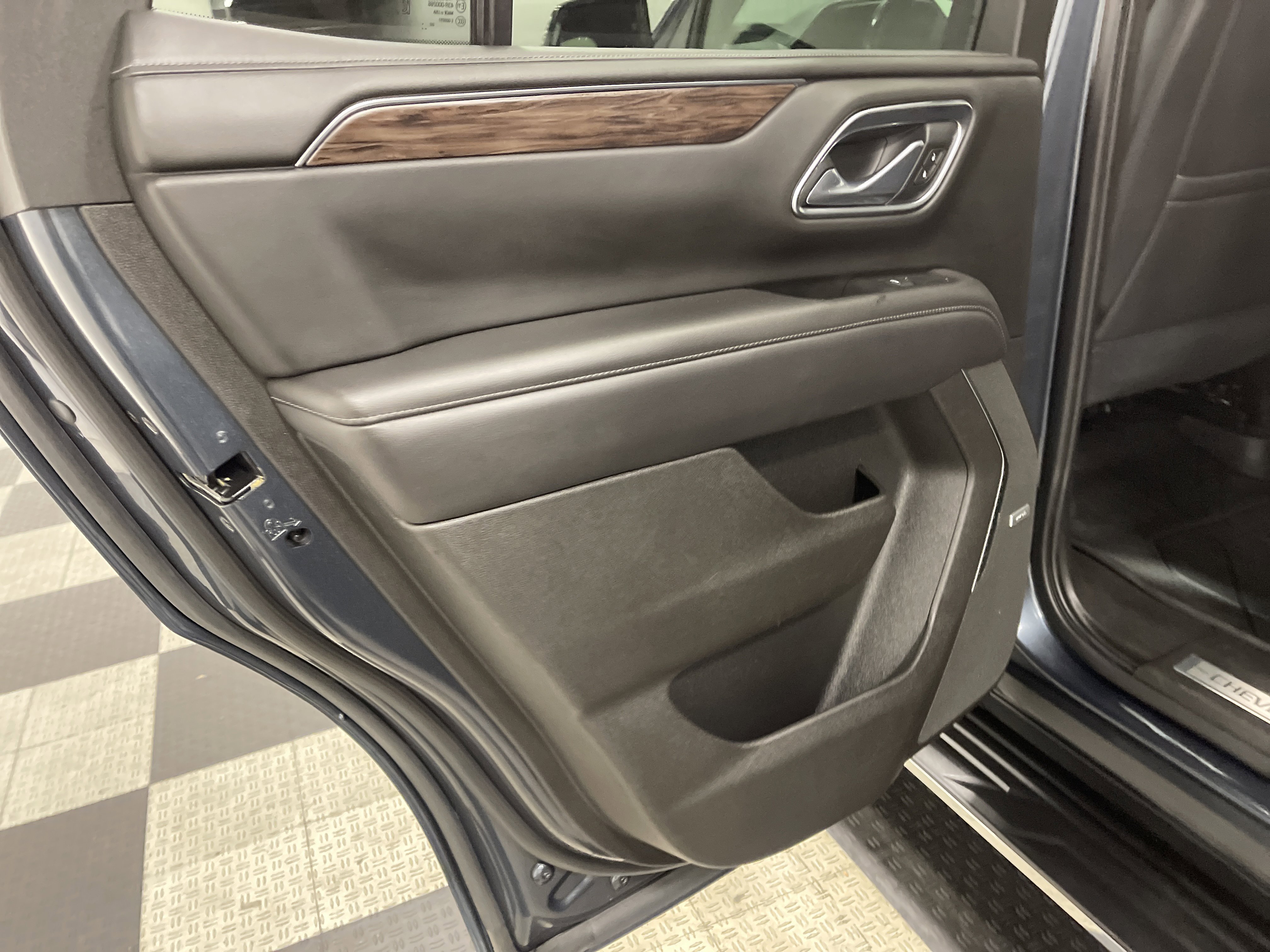 Used 2021 Chevrolet Tahoe LT image 15