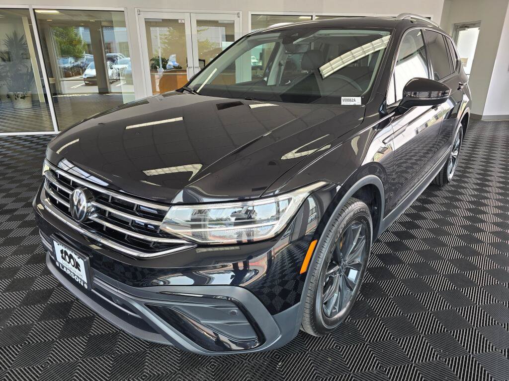 Used 2024 Volkswagen Tiguan SE w/ MDO Package, Two-Row AWD/4WD image 7