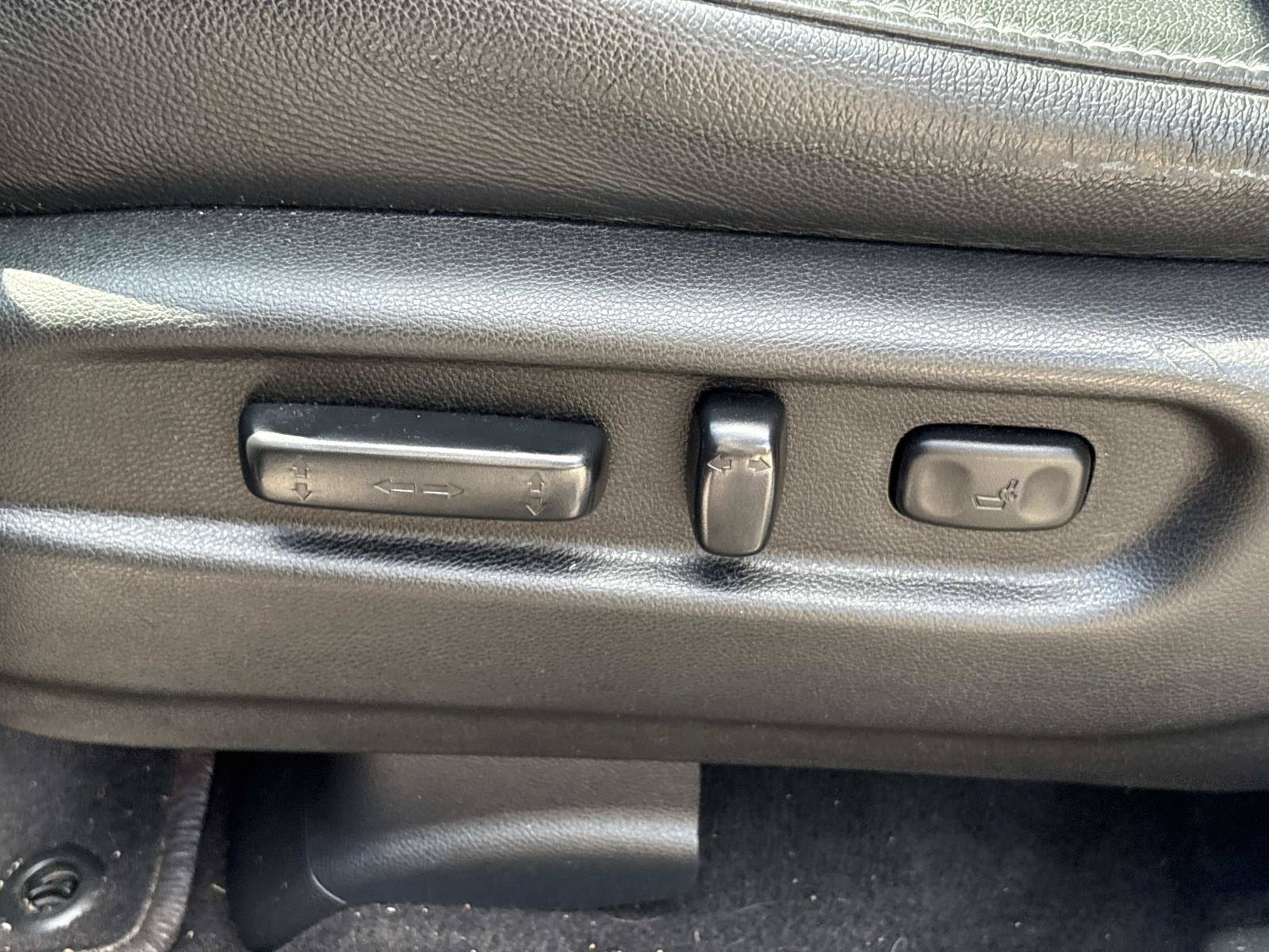 Used 2019 Honda Pilot Touring image 16