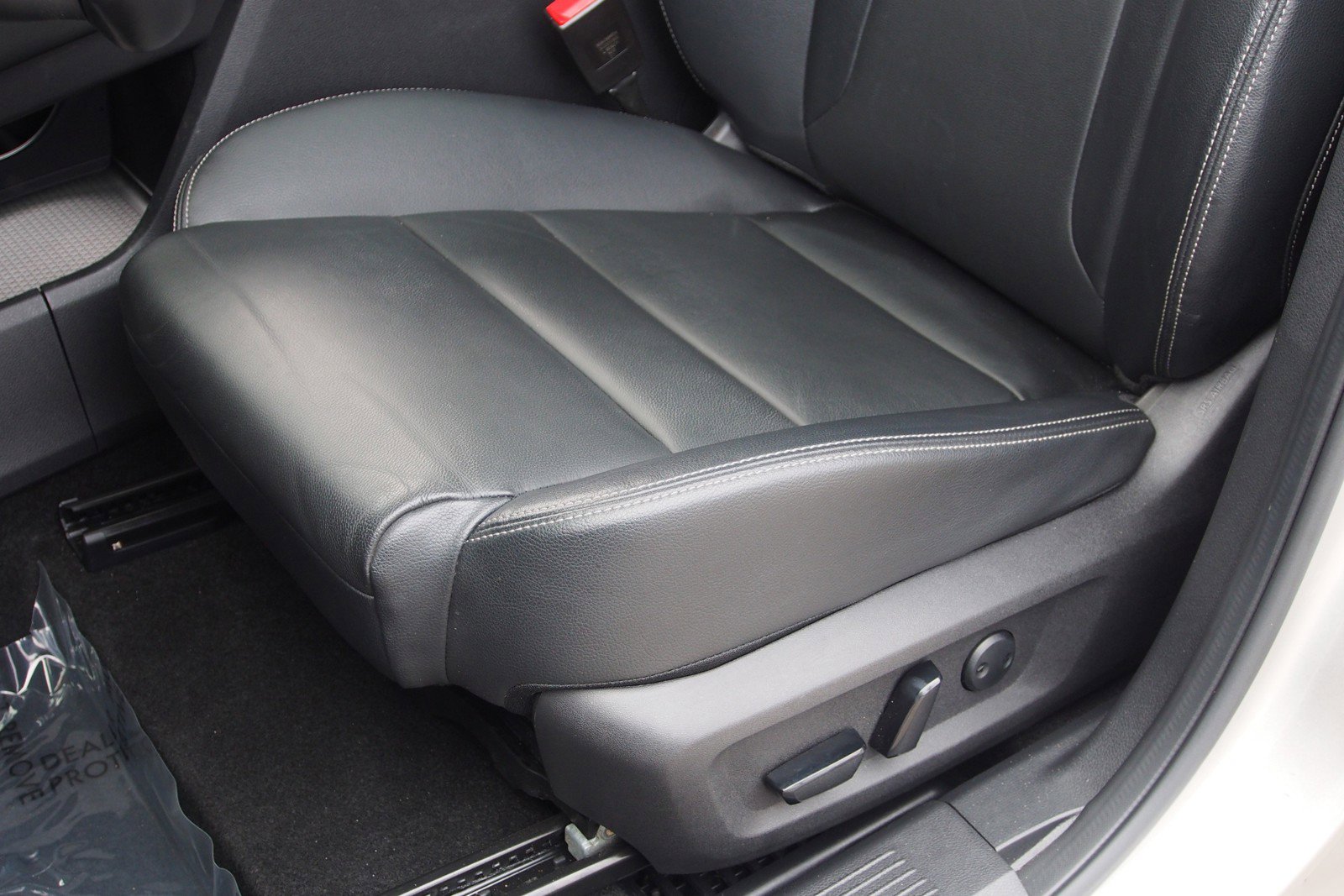 Used 2021 Nissan Rogue SL w/ Premium Package image 19