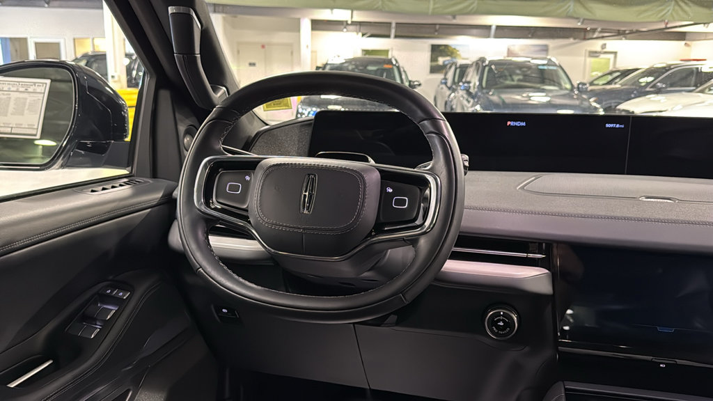 Used 2026 Lincoln Navigator L Reserve w/ Jet Appearance Package AWD/4WD image 24