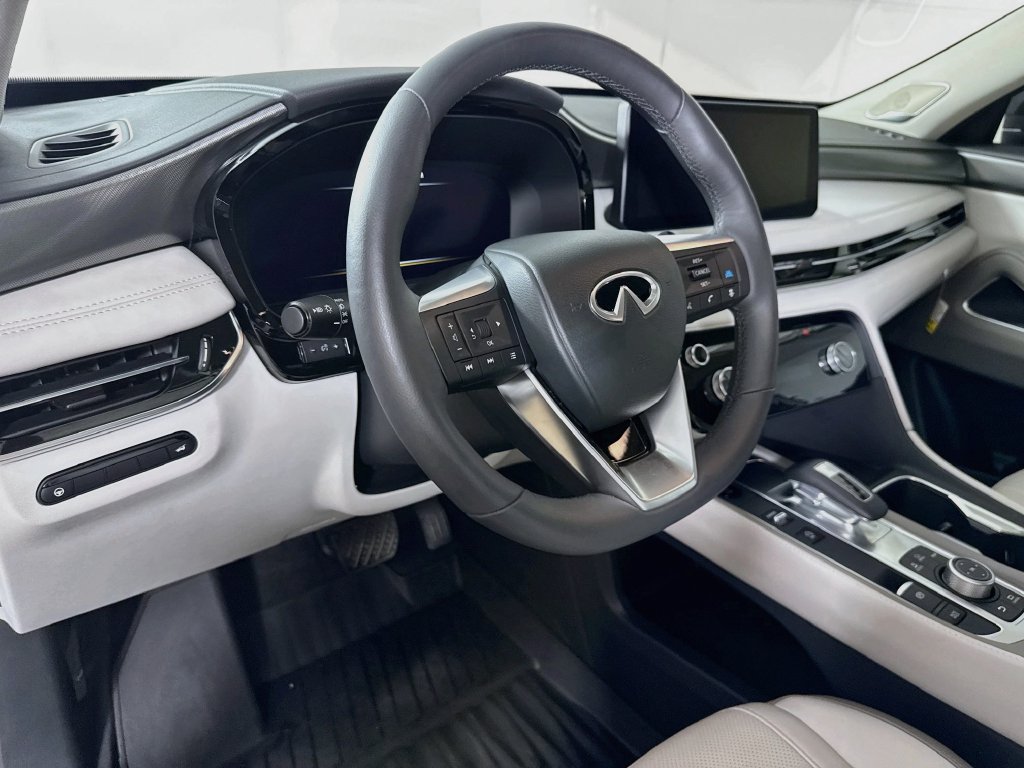 Certified 2027 INFINITI QX60 Luxe w/ Cargo Package AWD/4WD image 12