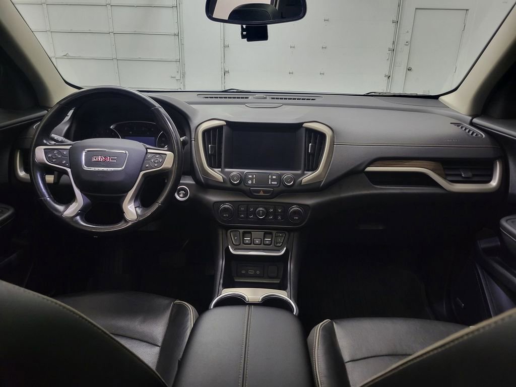 Used 2020 GMC Terrain Denali w/ Denali Premium Package AWD/4WD image 15
