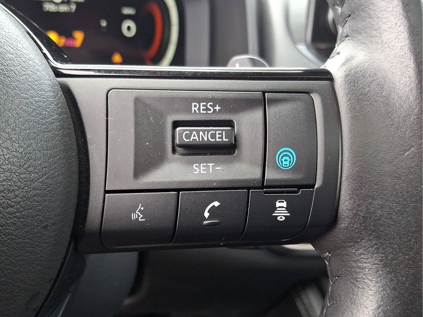 Used 2021 Nissan Rogue Platinum FWD image 21