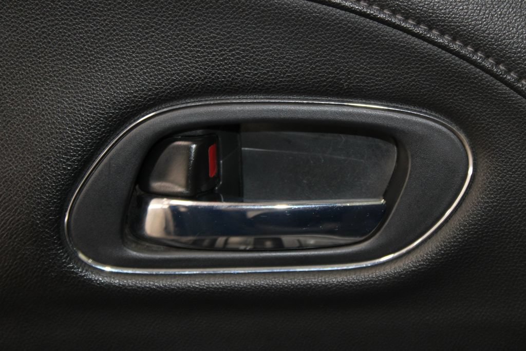 Used 2017 Honda HR-V EX-L image 38